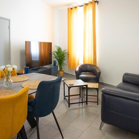 Apparemment T3 Au Coeur Champenois Apartman Charly-sur-Marne Kültér fotó