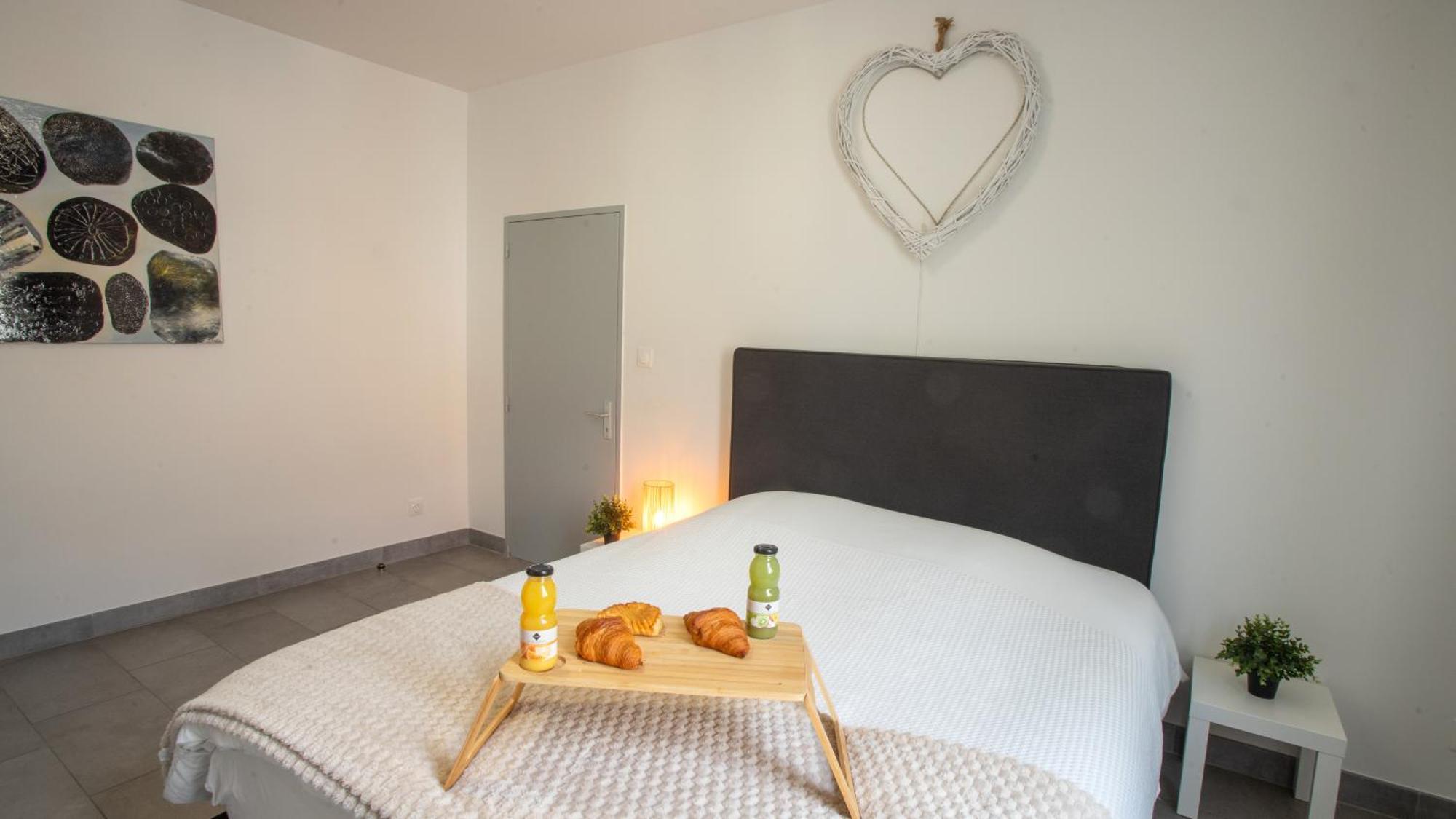 Apparemment T3 Au Coeur Champenois Apartman Charly-sur-Marne Kültér fotó